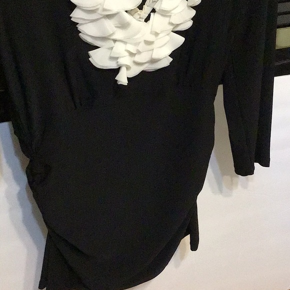 White House Black Market Ladies Top - Picture 3 of 11